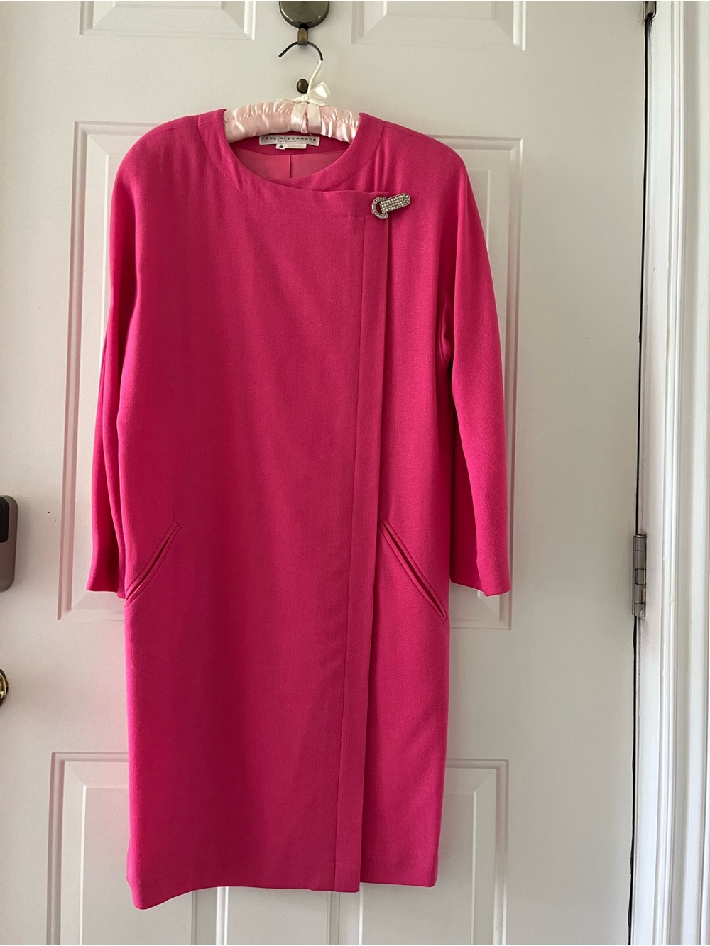 Women's Bright Pink Long-Sleeve Shift Dress with Rhinestone Brooch